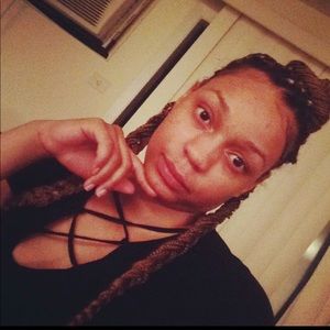 Meet your Posher, Zakita